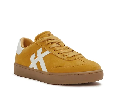 The Dash Sneaker