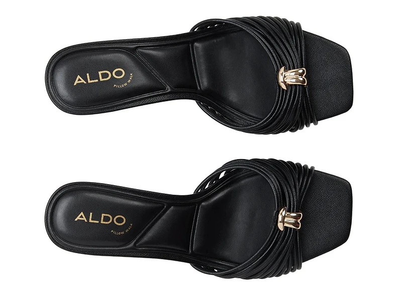 Arianne Sandal