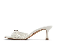 Arianne Sandal