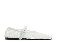 Alissie Mary Jane Flat