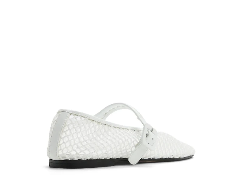 Alissie Mary Jane Flat