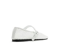 Alissie Mary Jane Flat