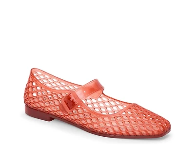 Vicky Mary Jane Flat