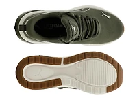 Seeker Sneaker