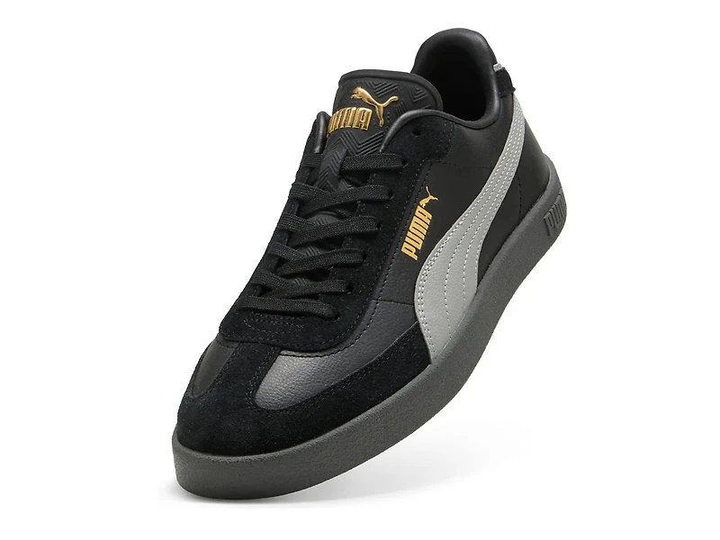 Club II Era Sneaker