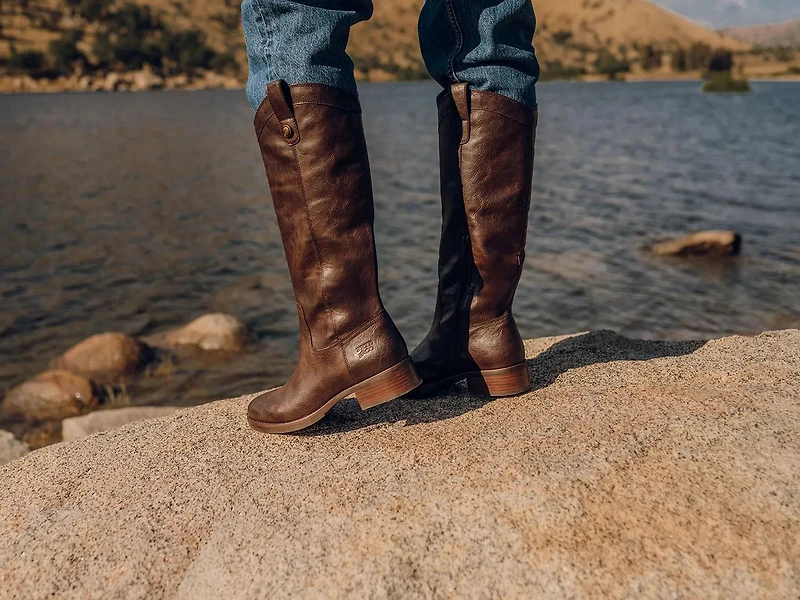 Foster Button Riding Boot