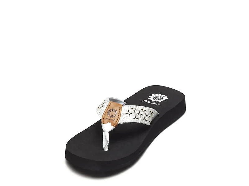 Benji Sandal