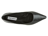 Lilyan Flat