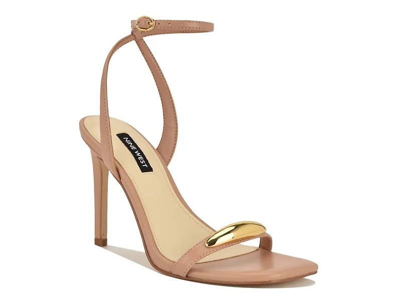 Props Sandal