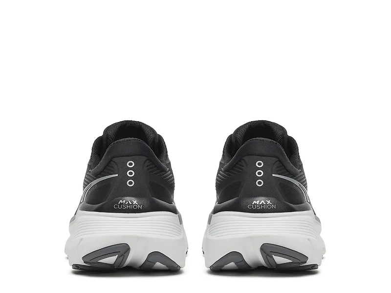 Guide 19 Running Shoe