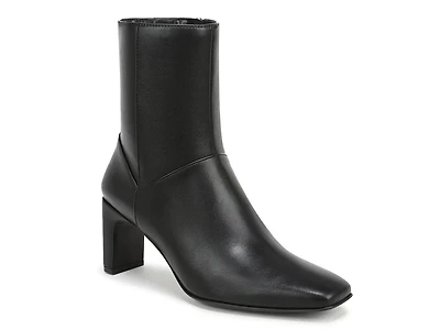 Nona Bootie