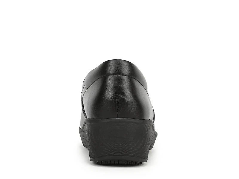 Dynamo Lite Clog