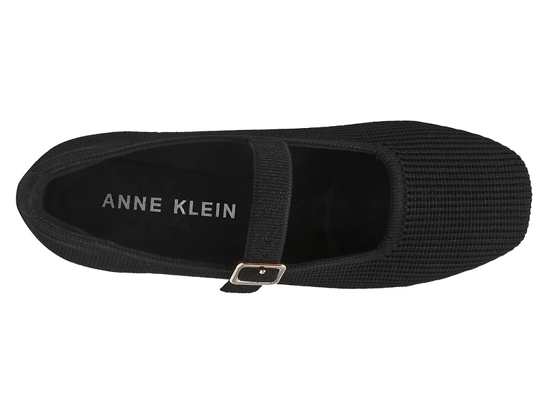 Mabel Mary Jane Flat