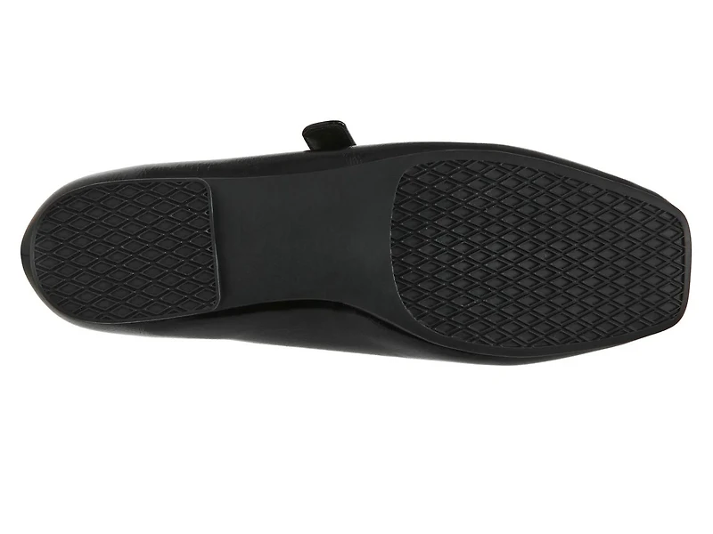 Mabel Mary Jane Flat