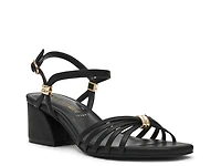 Mikayla Sandal