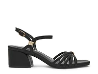 Mikayla Sandal