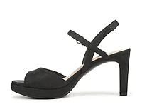 Gwendolyn Sandal