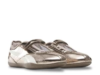 Ultra Lo Mary Jane Sneaker - Women's