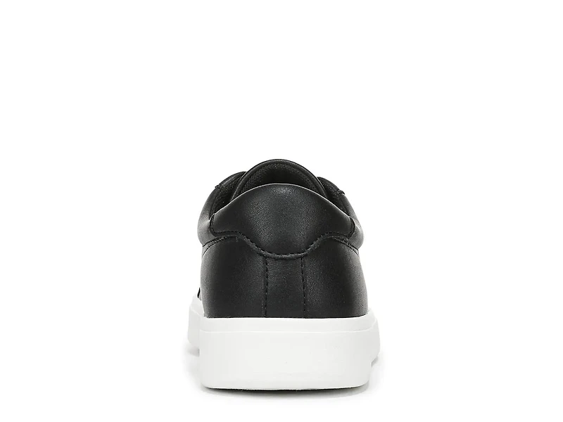 Vivienne Sneaker