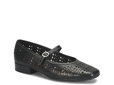 Ellie Mary Jane Flat