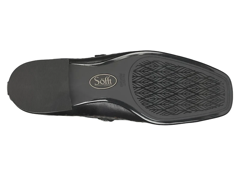 Ellie Mary Jane Flat