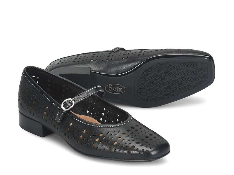 Ellie Mary Jane Flat