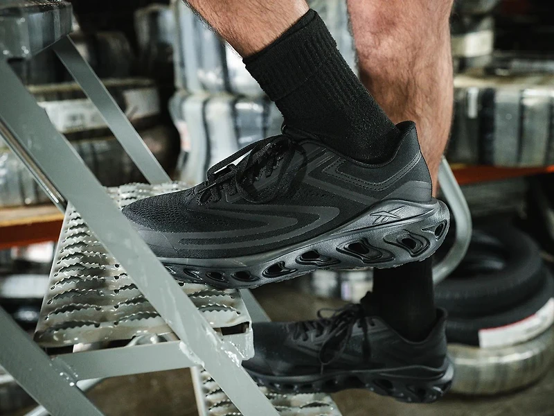 Fuel Flex Work Sneaker