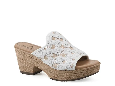 Bizzie Espadrille Platform Sandal