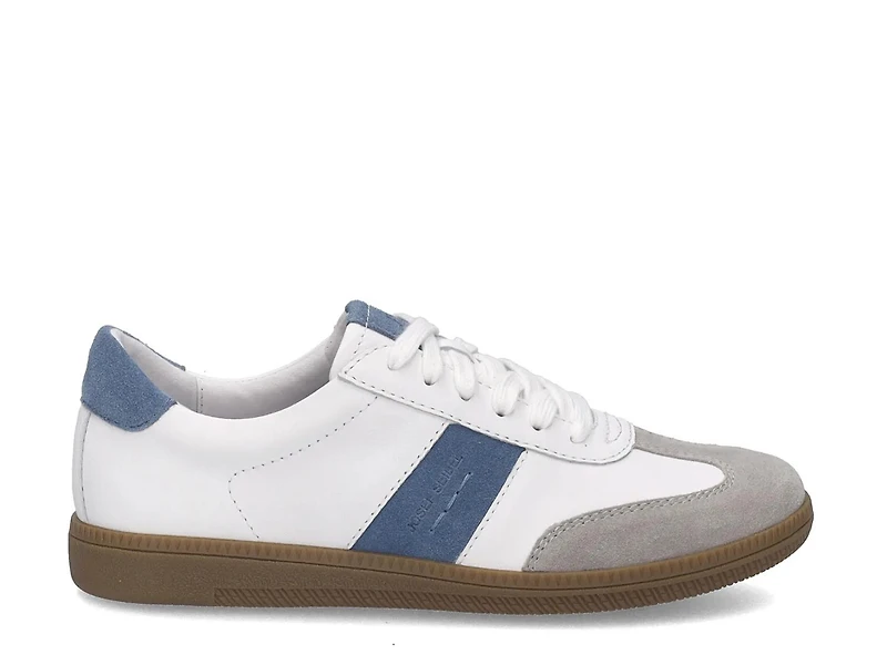 Joleen Sneaker