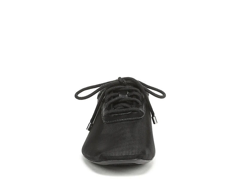 Chazz Sneaker