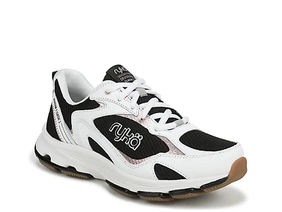 Devotion X Classic 2 Sneaker