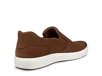 Soft 7 Slip-On Sneaker