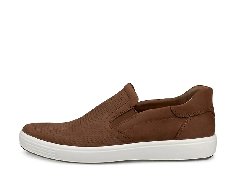 Soft 7 Slip-On Sneaker