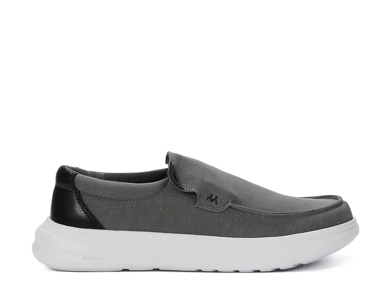 Lee Slip-On