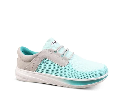 Eleanor Sneaker