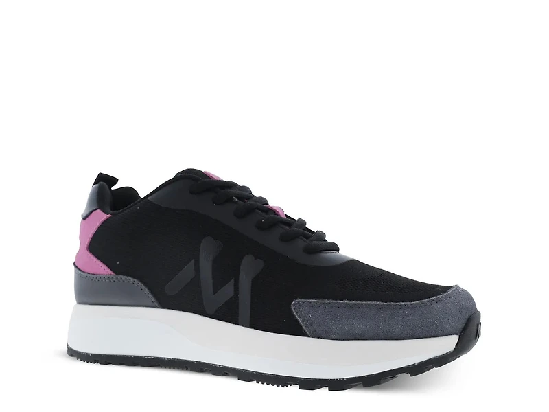 Tori Sneaker