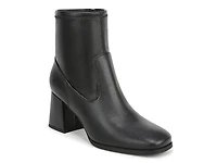 Henny Bootie