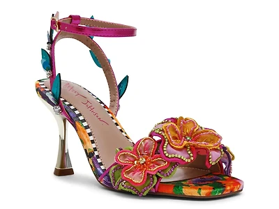 Annalee Sandal