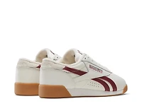 Freestyle Lo Sneaker - Women's