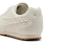 Arizona Lace Sneaker - Women's