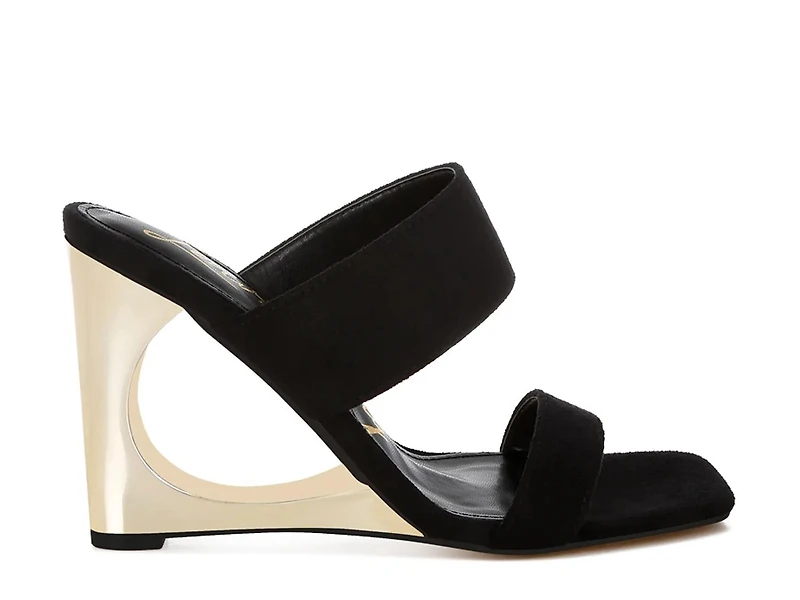 Zinrah Wedge Sandal