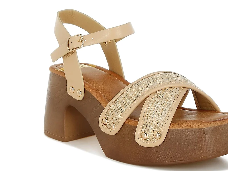 Qasa Platform Sandal