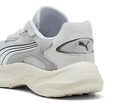 Insphere Muse Sneaker