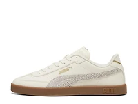 Club II Era Sneaker