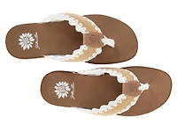 Irina Sandal