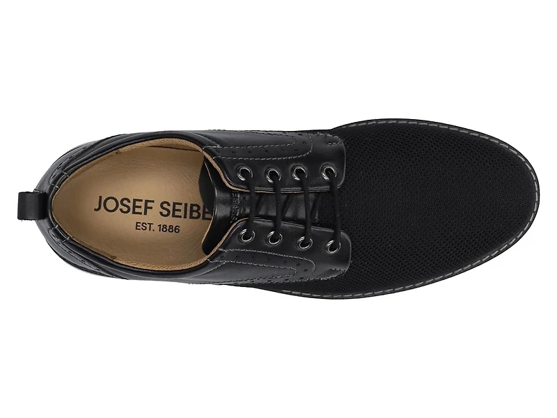 Stuart 11 Loafer