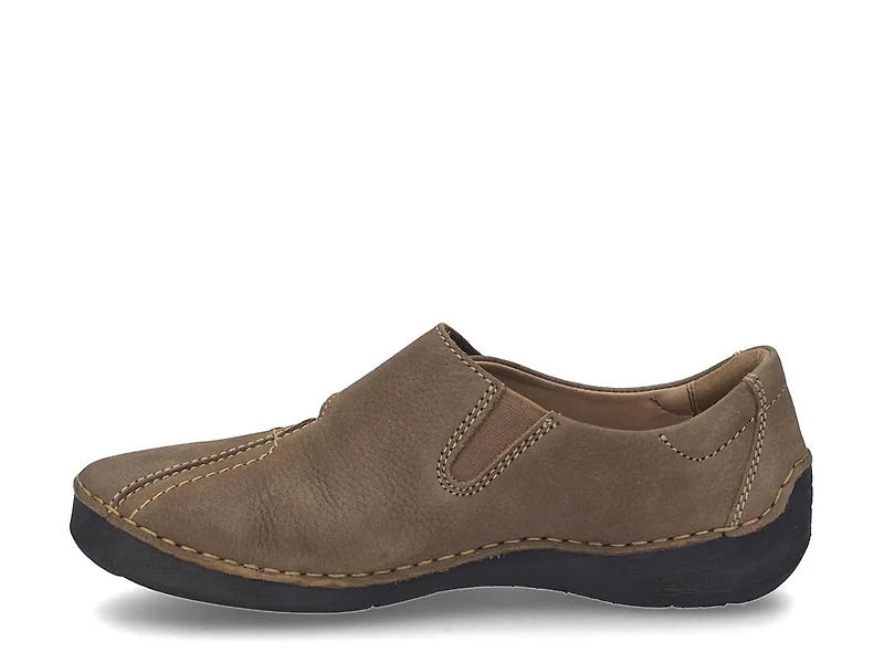Fergey 68 Slip-On