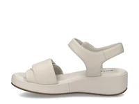 Eve 02 Wedge Sandal - Women's