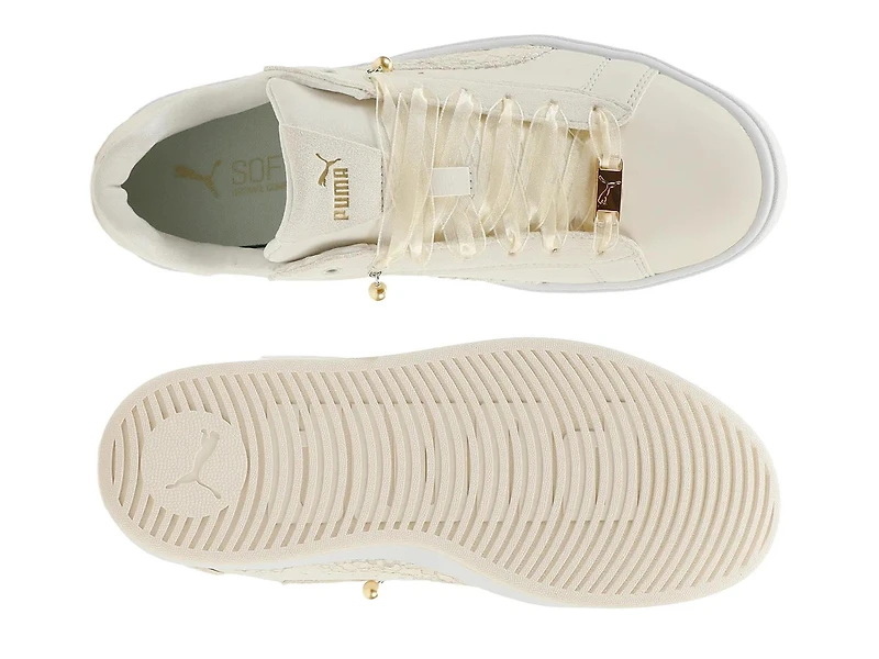 Aveline Sneaker