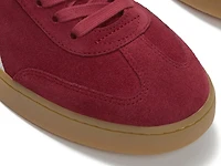 Dash Sneaker